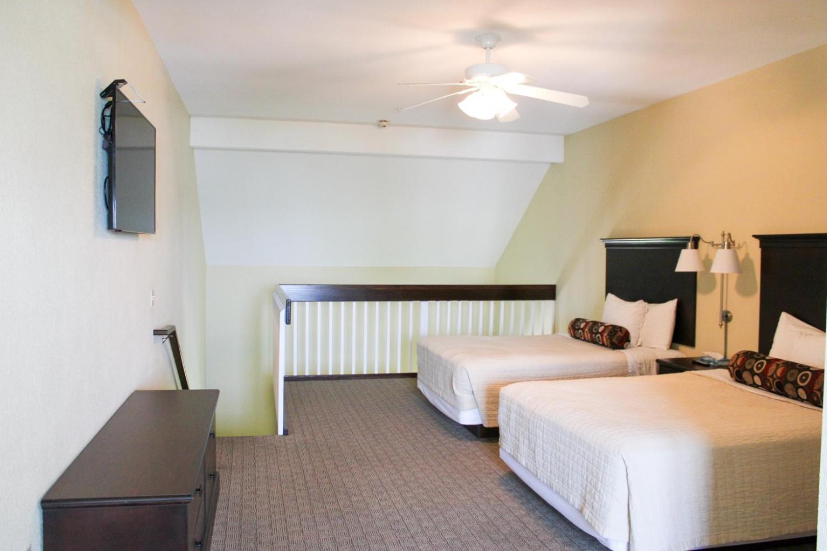 Kelleys Island Venture Resort Room photo